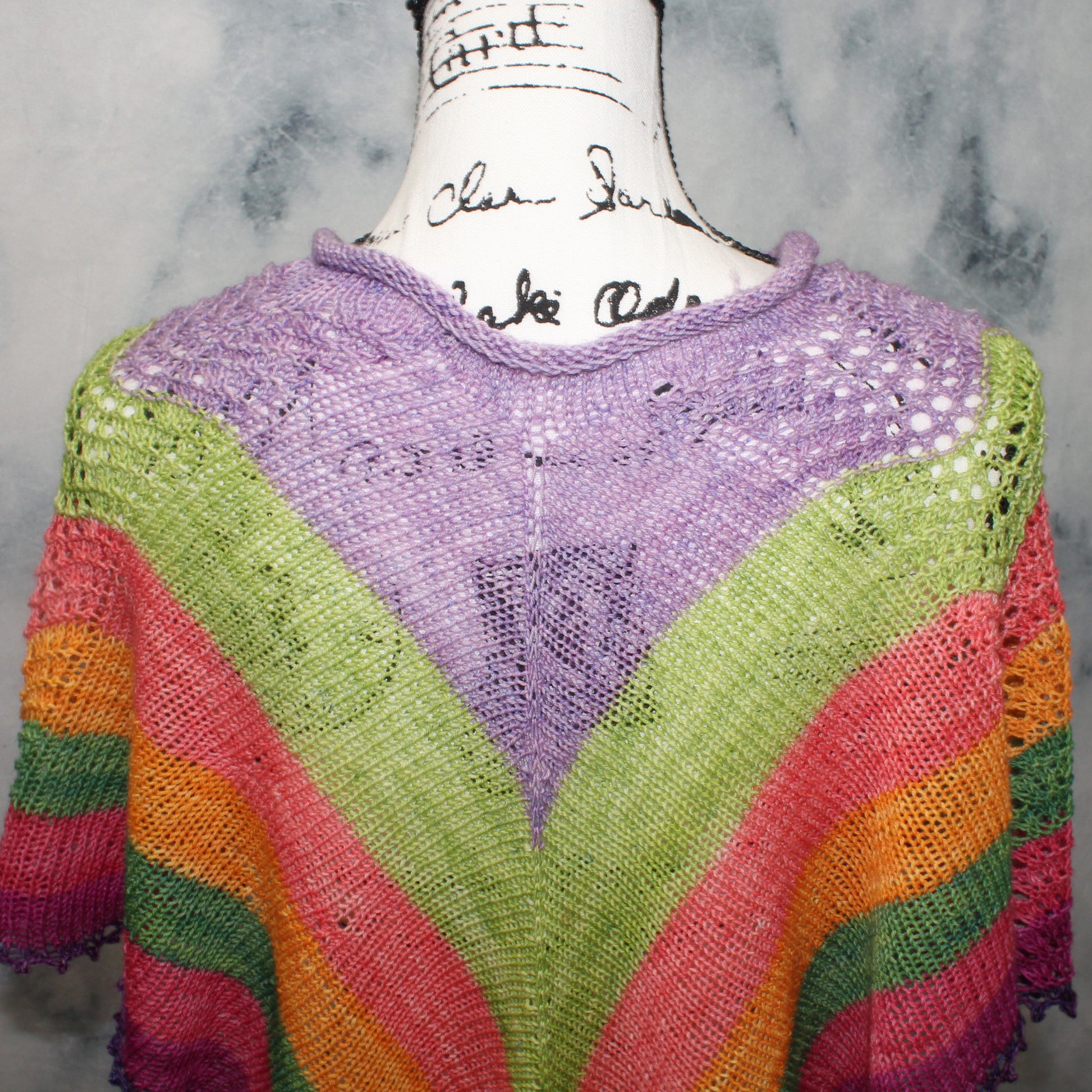 ANGEL WINGS PONCHETTE KNITTING PATTERN - Purple Lamb