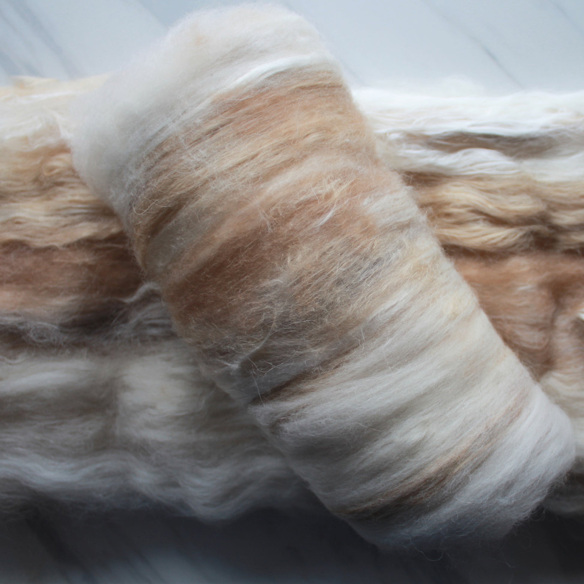 AU NATUREL Art Batt for Spinning and Felting - Purple Lamb