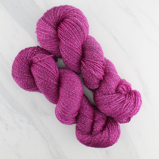 BURGUNDY ROSE on Twinkle Sock