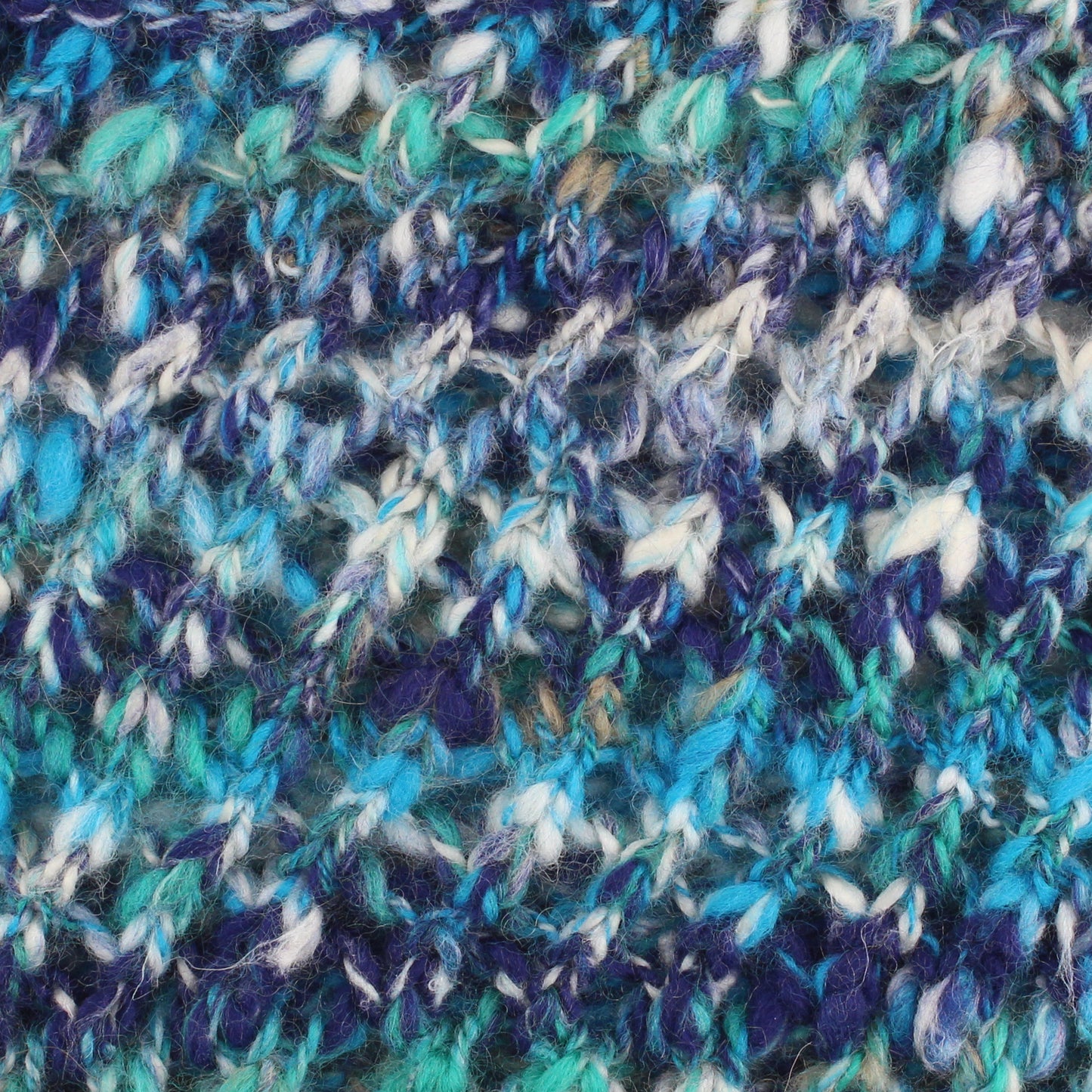 HANDSPUN DIAMOND TWIST COWL - Knitting Pattern