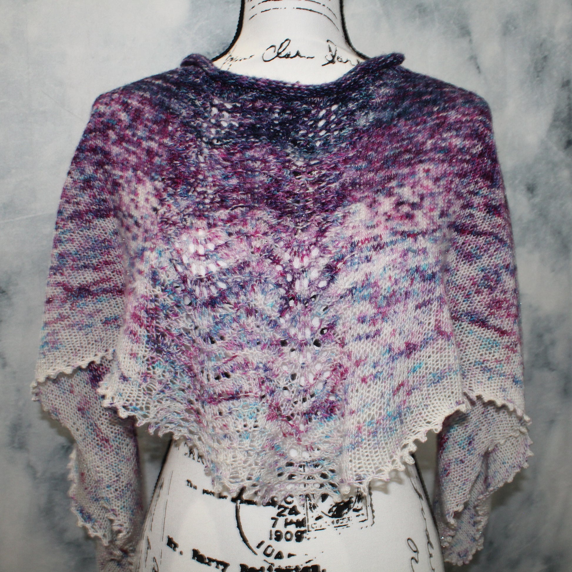 ANGEL WINGS PONCHETTE KNITTING PATTERN - Purple Lamb