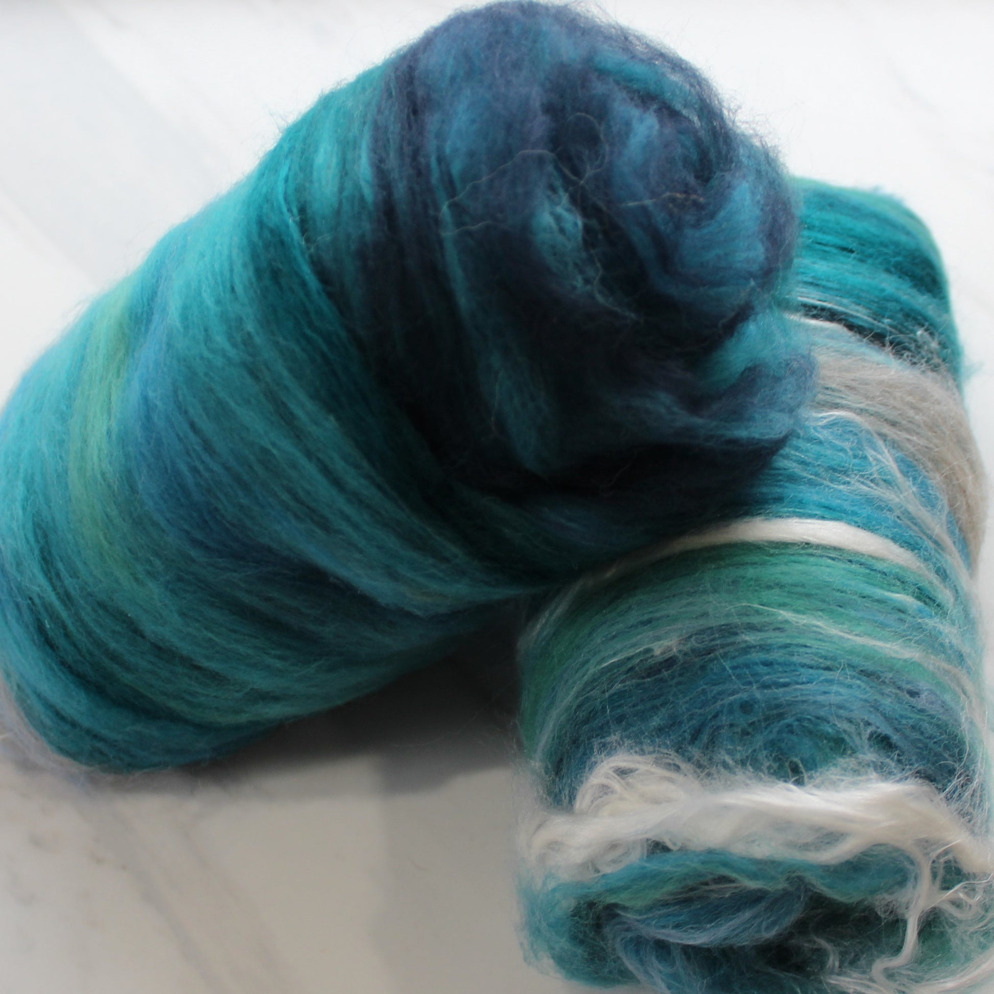 STELLA MARIS Art Batts to Spin and Felt - Purple Lamb