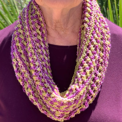 DIAMOND TWIST COWL - Knitting Pattern - Purple Lamb