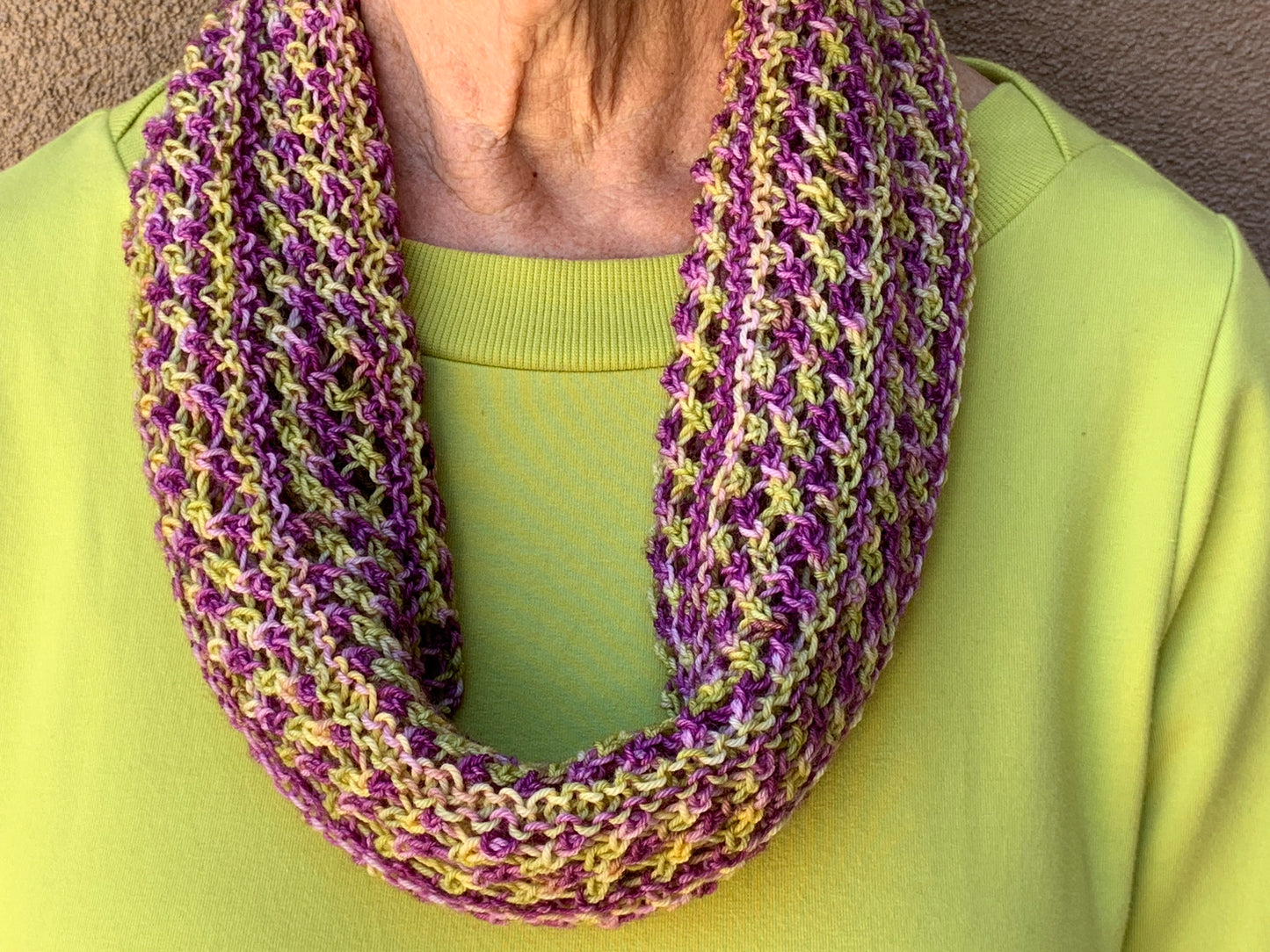 DIAMOND TWIST COWL - Knitting Pattern - Purple Lamb